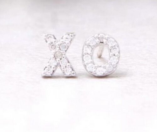 Pavé XO Studs